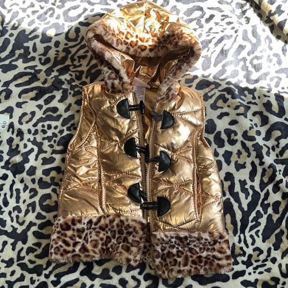 Vest with hood - Picture 1 of 5